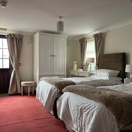 Flambards Hotel Cardigan Kültér fotó